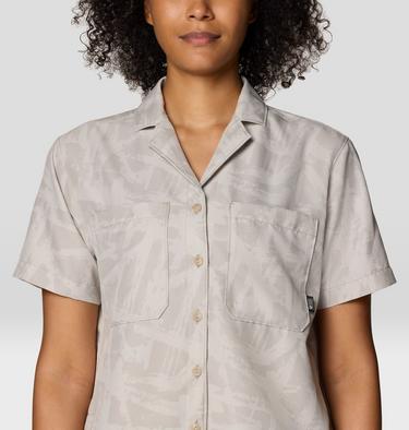 Women's Sun Drift Cooling Short Sleeve Shirt, Color: City Fog Brushstrokes Print, image 4